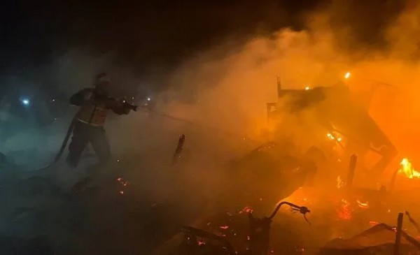 Siyonist İsrail kana doymuyor! Sivillerin barındığı çadırları vurdu